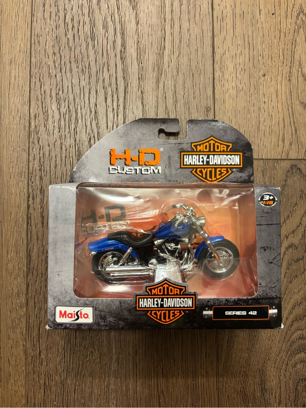 Harley-Davidson Blue and Chrome Diecast Motorcycle - H-D Custom